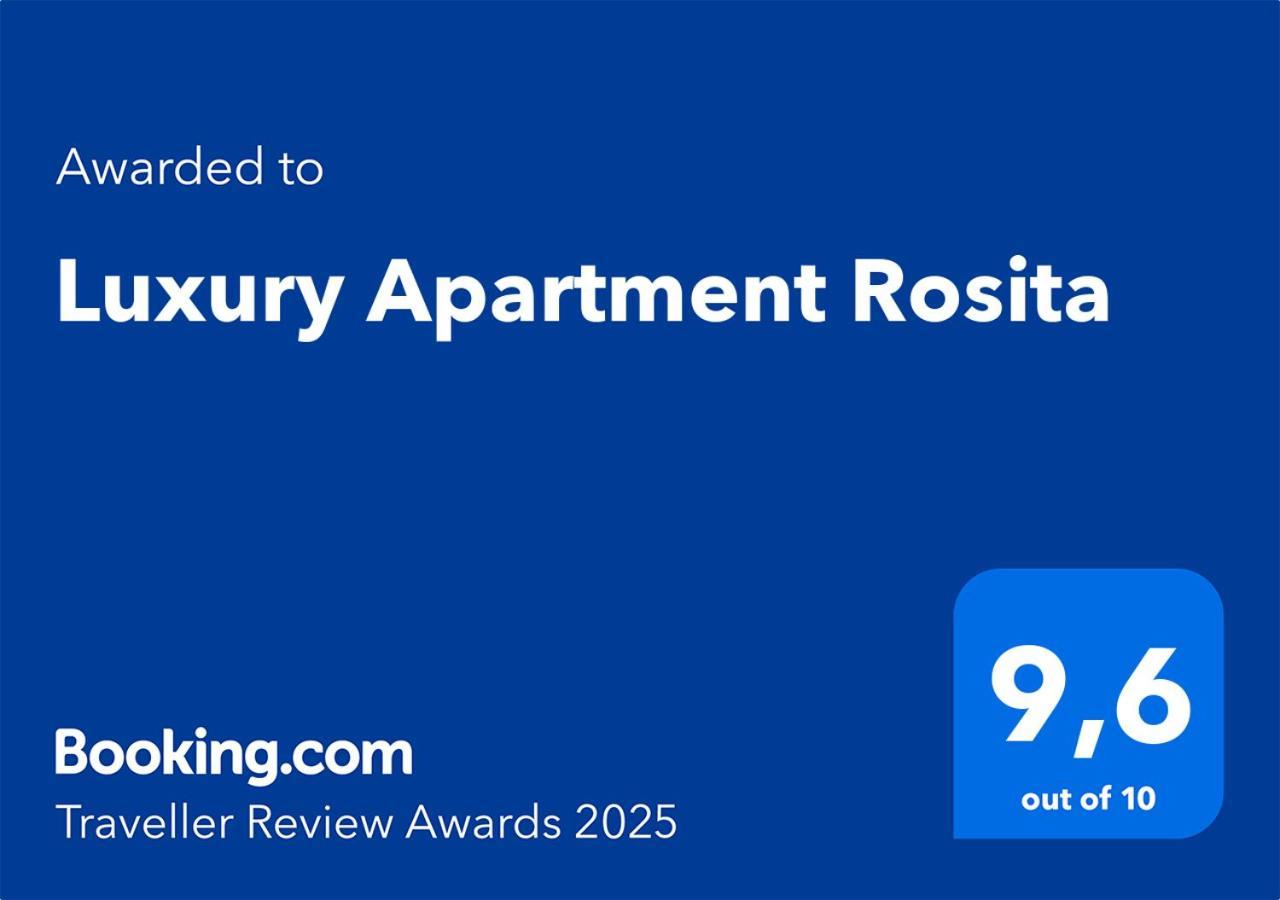 Luxury Rosita *